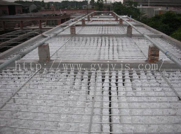 �M������